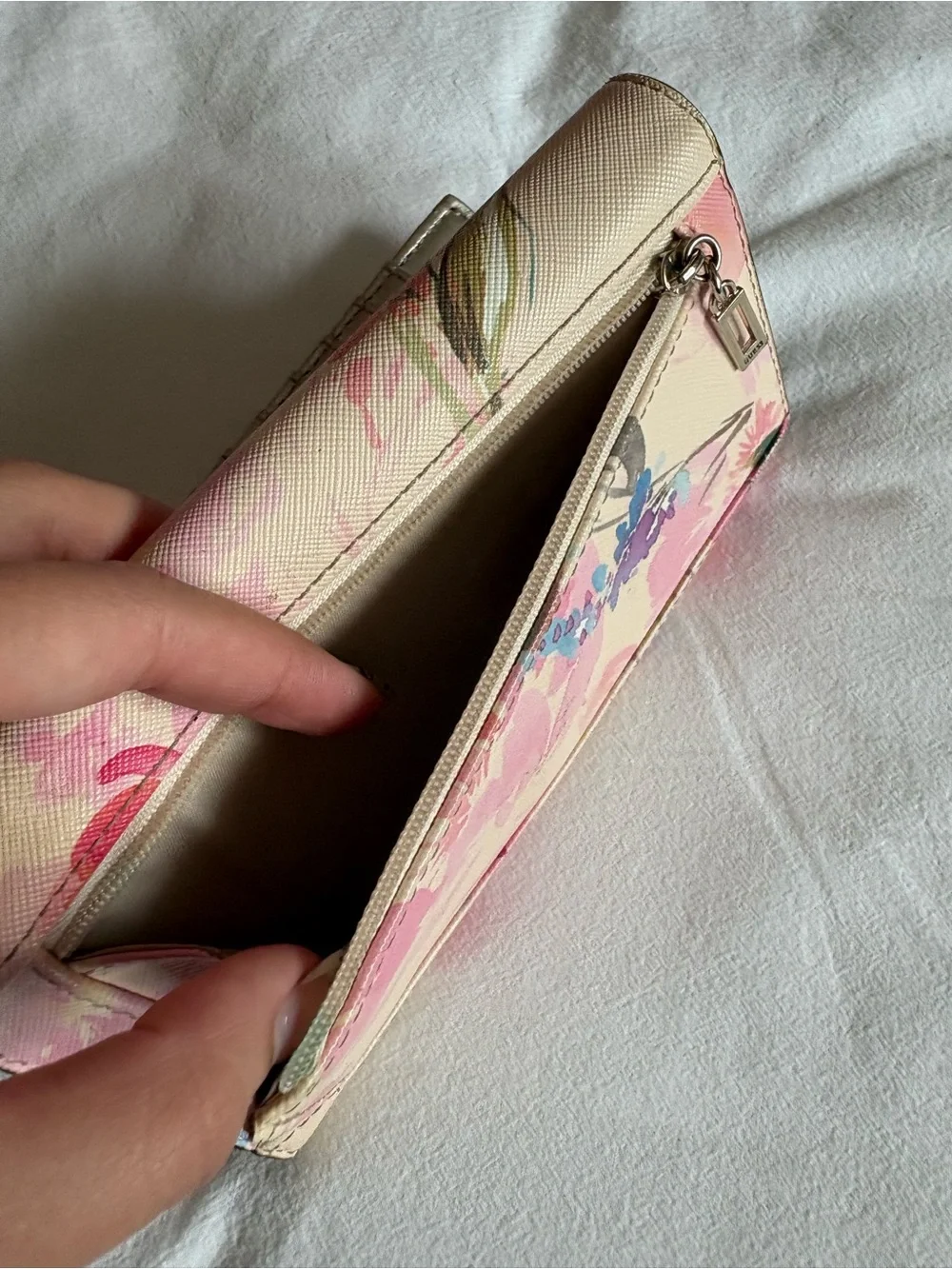GUESS Floral Pink Cream Women's Wallet